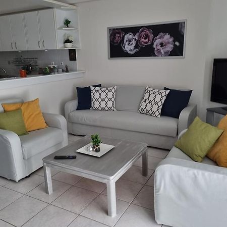 Apartament Mary'S House Wolos Zewnętrze zdjęcie